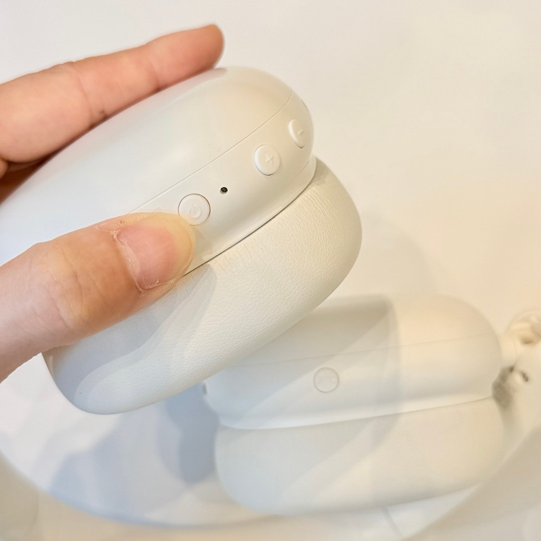 【マルエイガレリア】おしゃれとしてもおすすめのワイヤレスヘッドホン_6o56I1