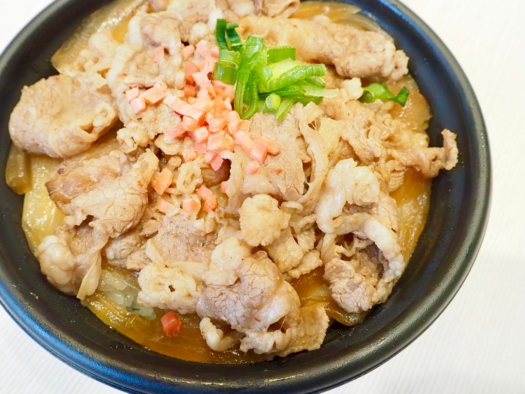 【京都山科】お肉の旨みを楽しむ丼が新発売です。｜ロマン亭