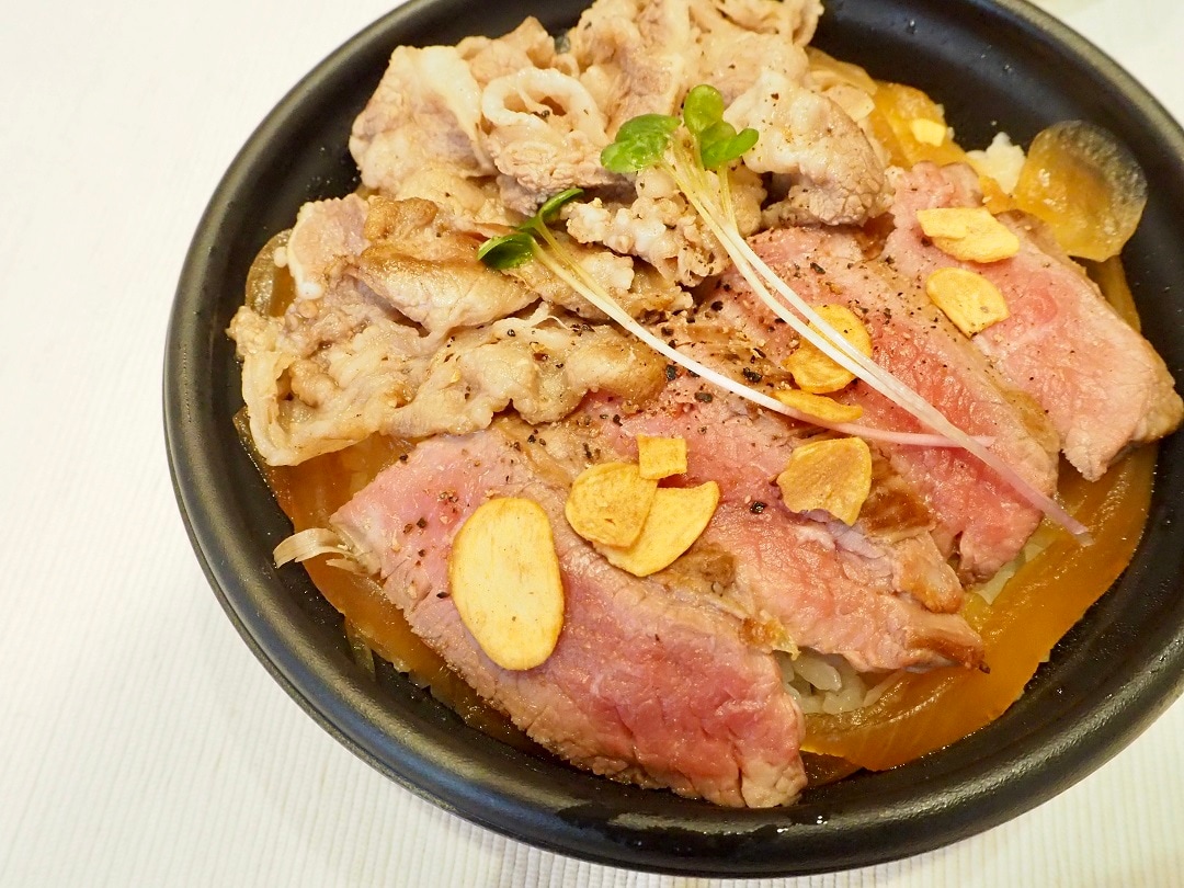 【京都山科】お肉の旨みを楽しむ丼が新発売です。｜ロマン亭