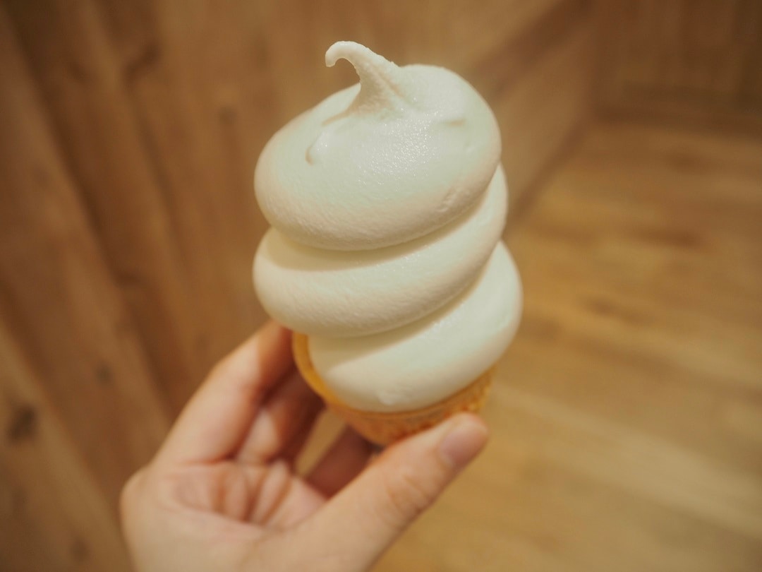 【京都山科】雲のようなソフトクリーム｜京都 クグロフ家
