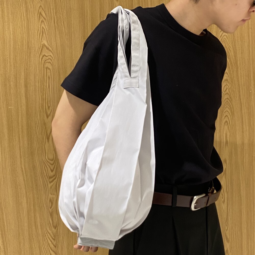 バック
