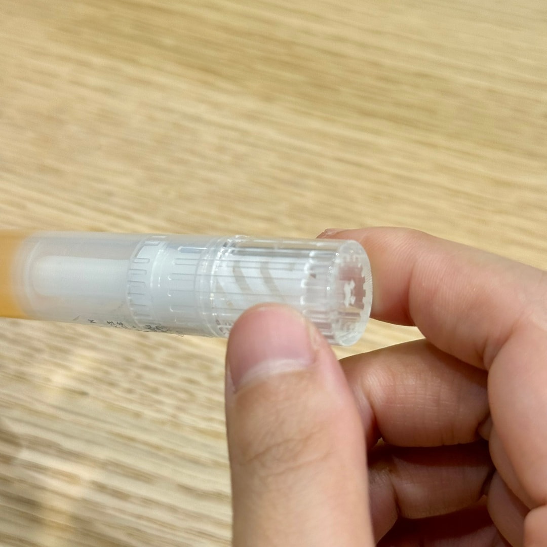 【マルエイガレリア】早めのケアで、乾燥から手を守りませんか_Kl4W3C