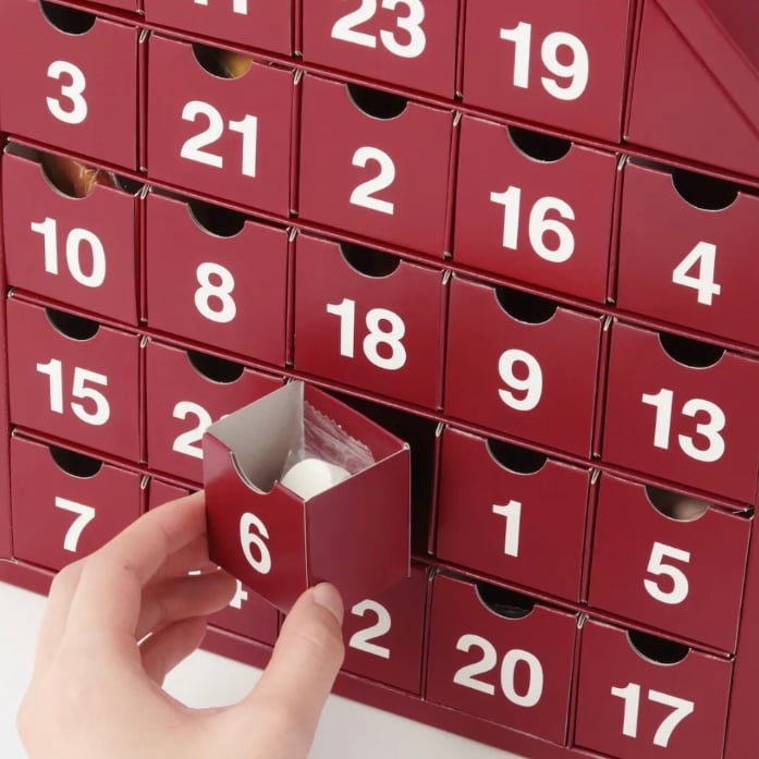 【具志川メインシティ】クリスマスのお菓子が入荷しました。