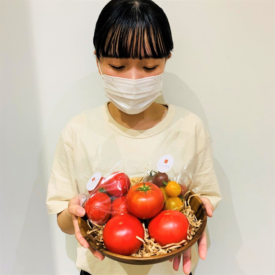 【モレラ岐阜】3種のとまと入荷しました。