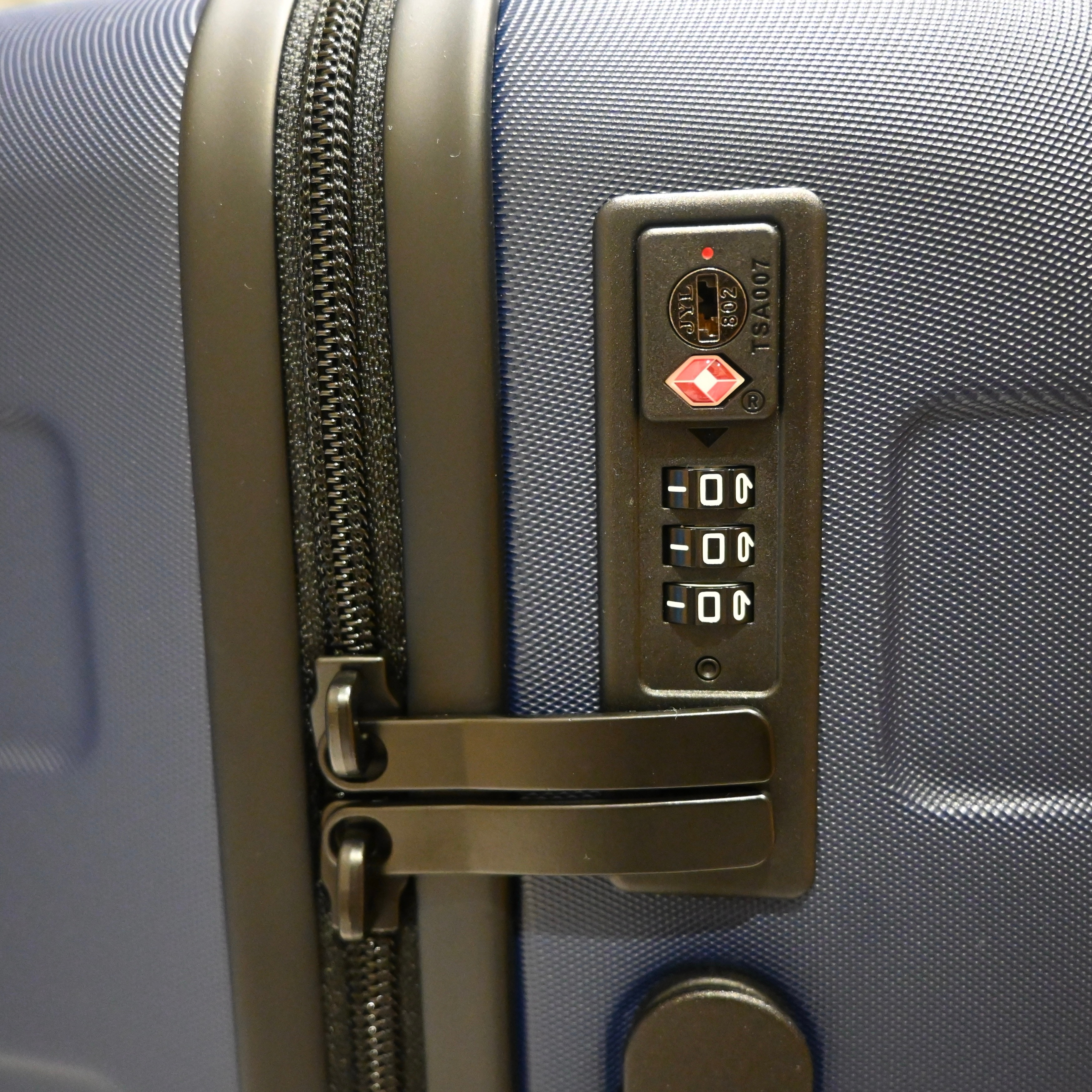 【イオンモール甲府昭和】これからの帰省や旅行におすすめなトラベル用品のご紹介_0j77Xf