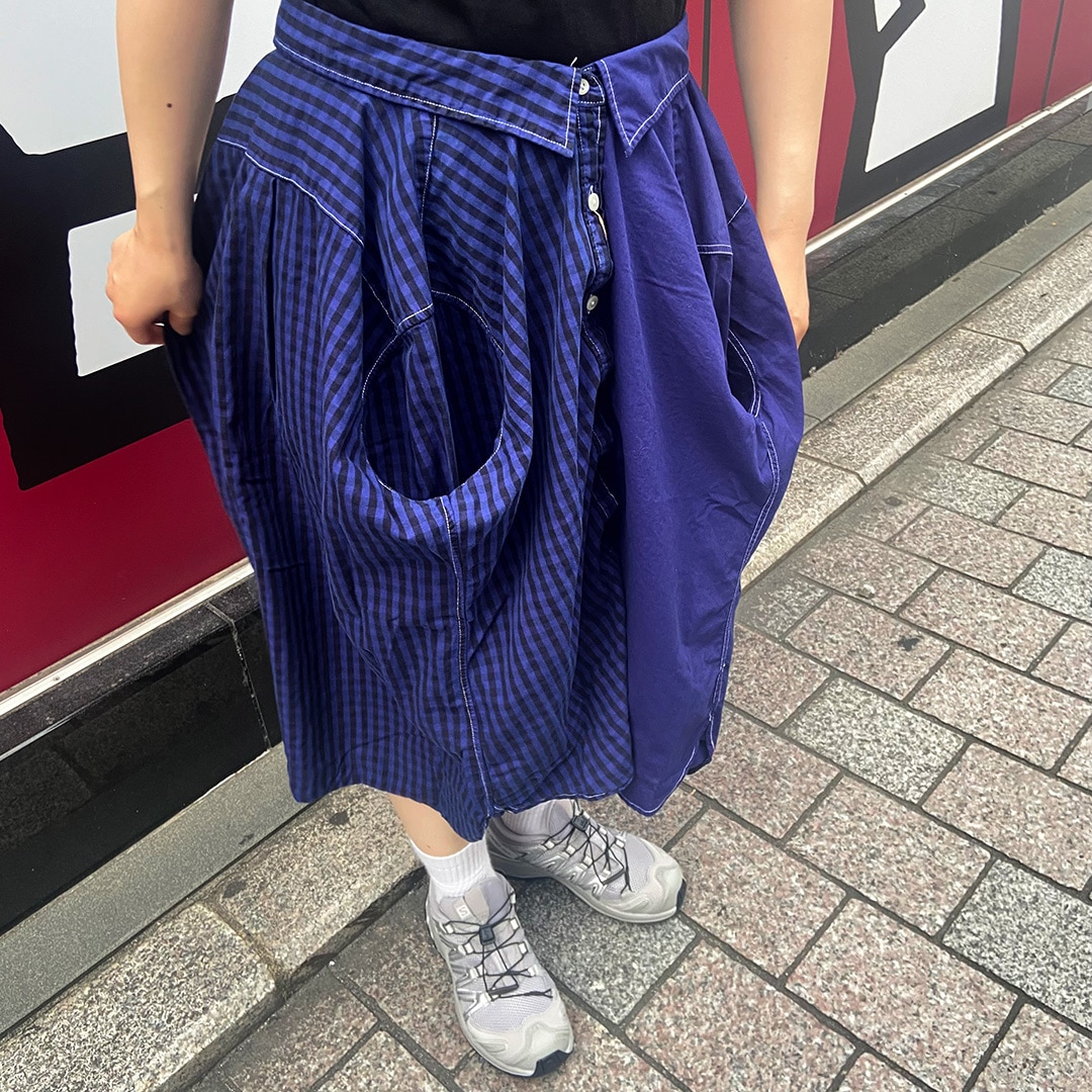 ReMUJIを着た女性
