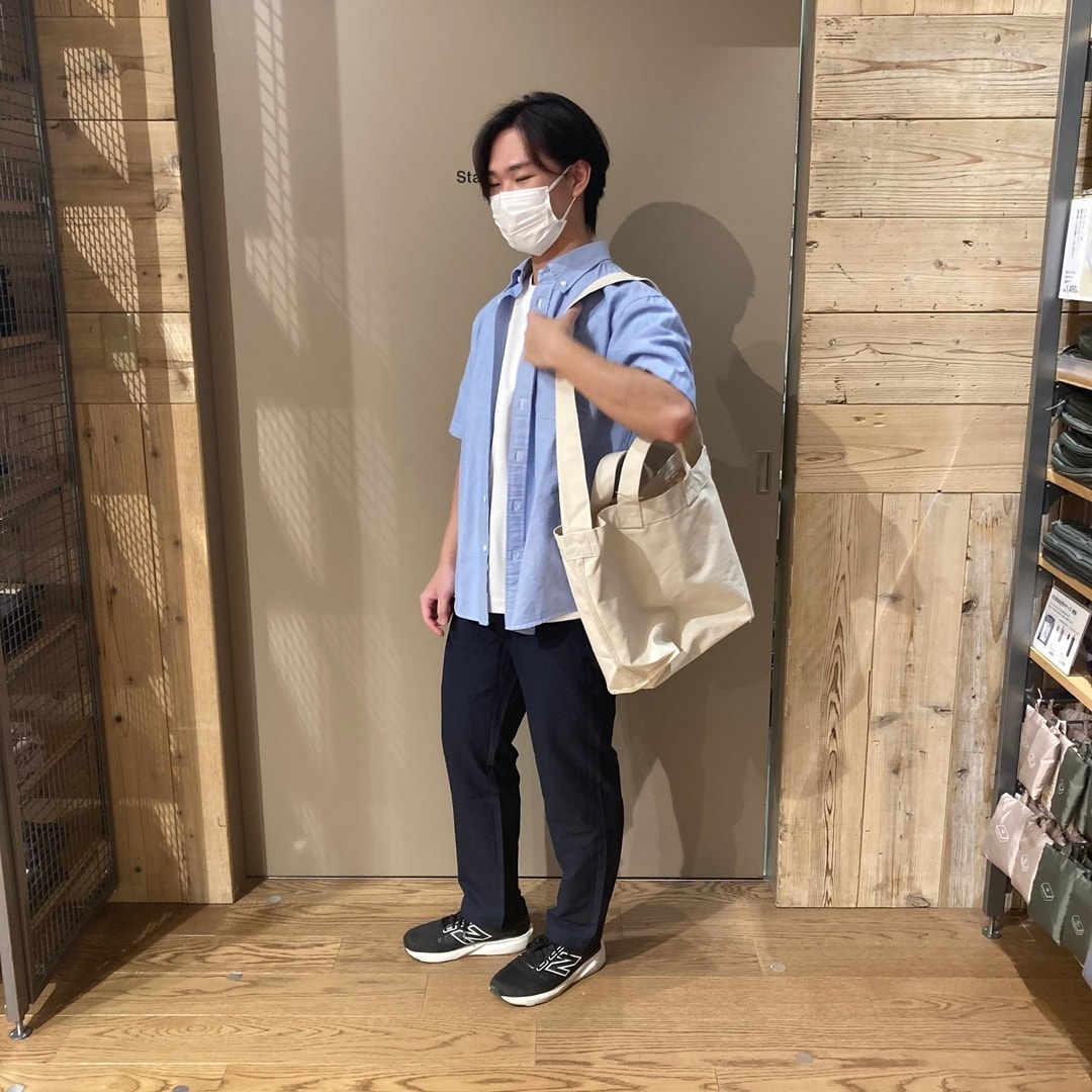 スタッフスナップサムネ