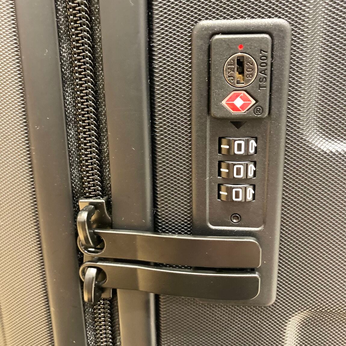 【グランツリー武蔵小杉】お気に入りの色で、旅に出よう_56rDcs