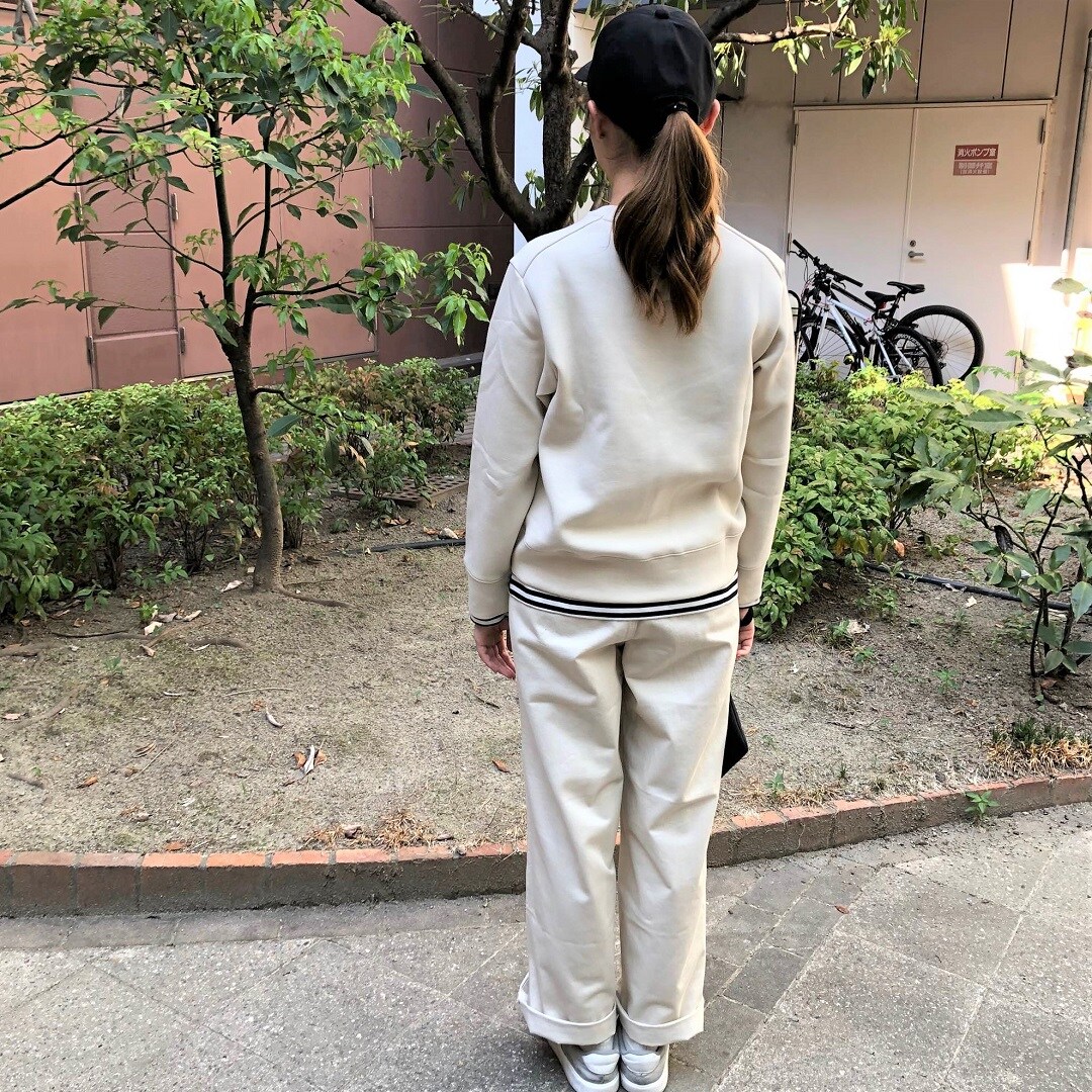 １