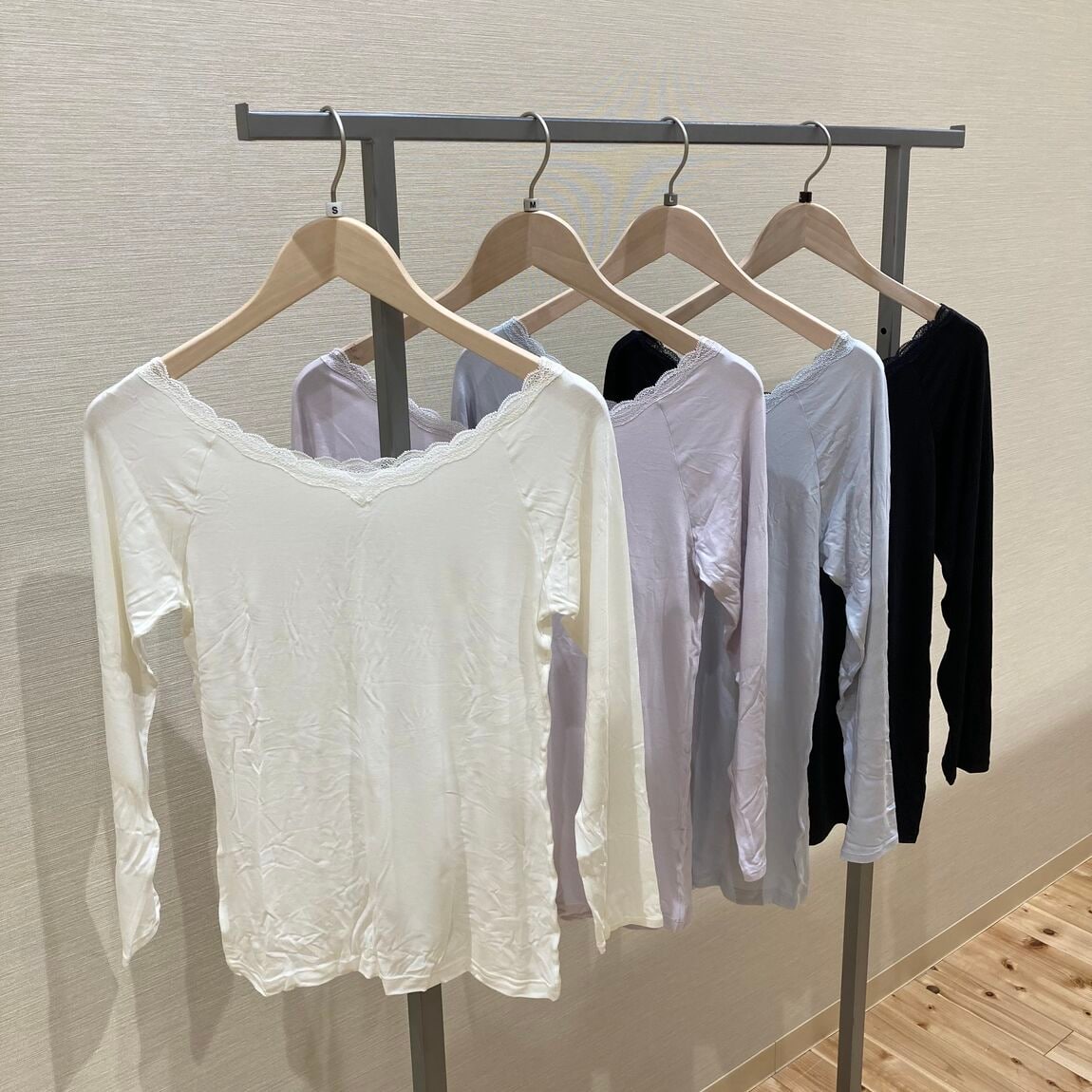 【コープさっぽろ岩見沢南】日常的な肌ケアに、無印良品の「着るスキンケアインナー」シリーズ_V04okz