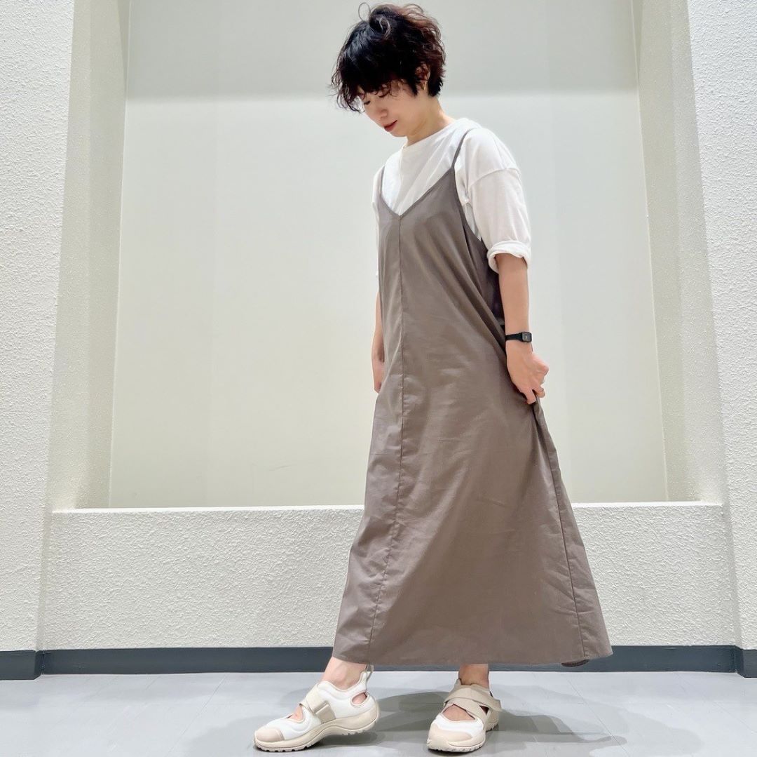 女性2