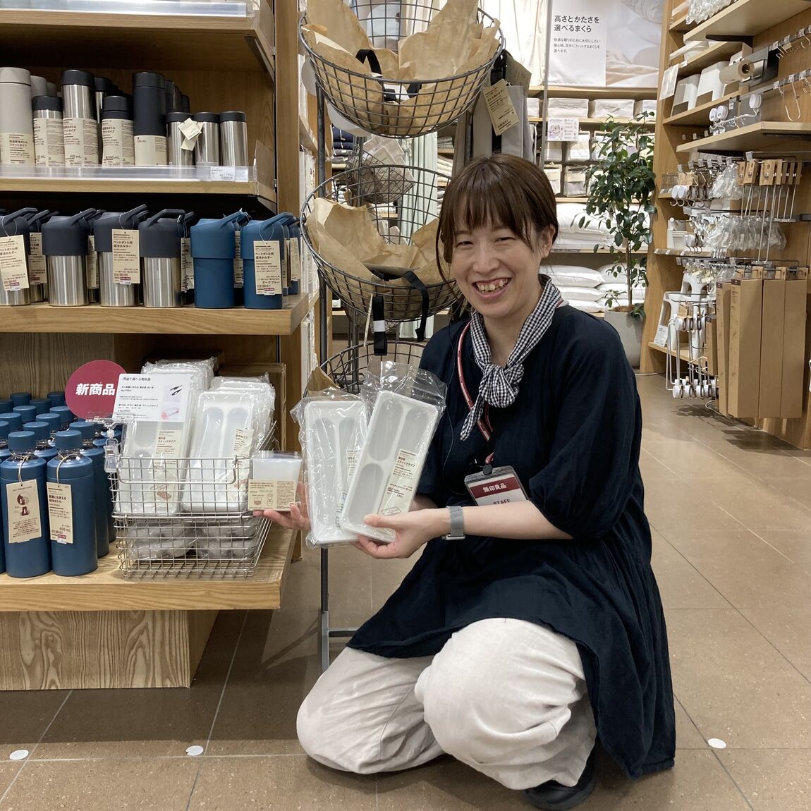 【ラザウォーク甲斐双葉】冷たい氷で快適な夏を_ik5w3l