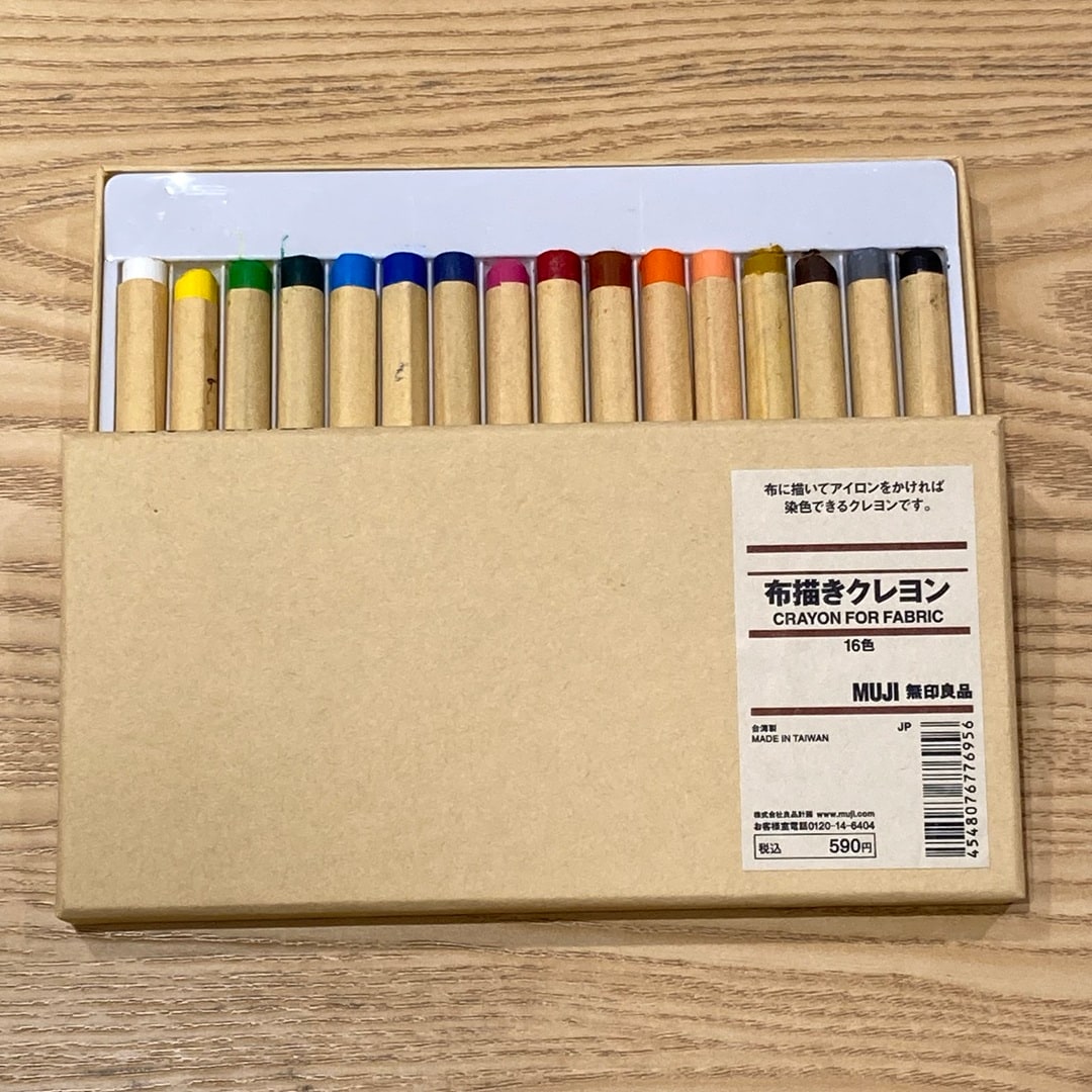 布にかけるクレヨン