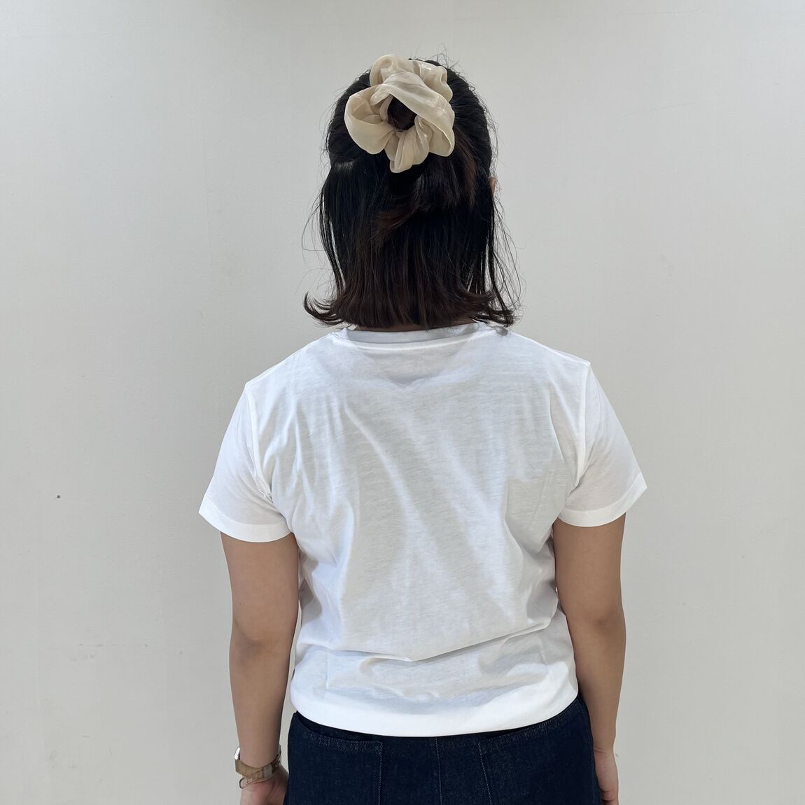 天竺編みクルーネック半袖Tシャツ　後ろ