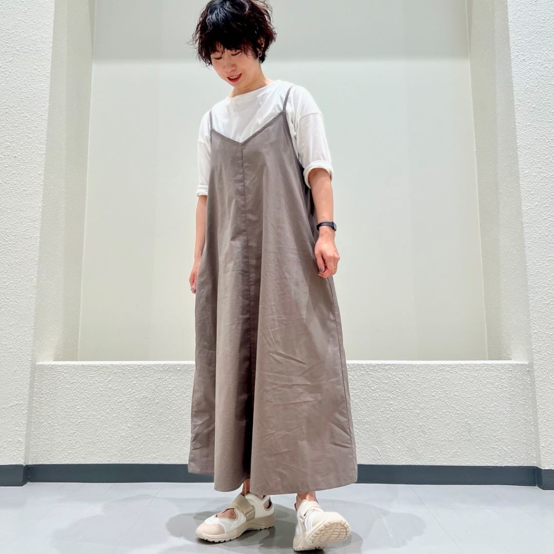 女性1