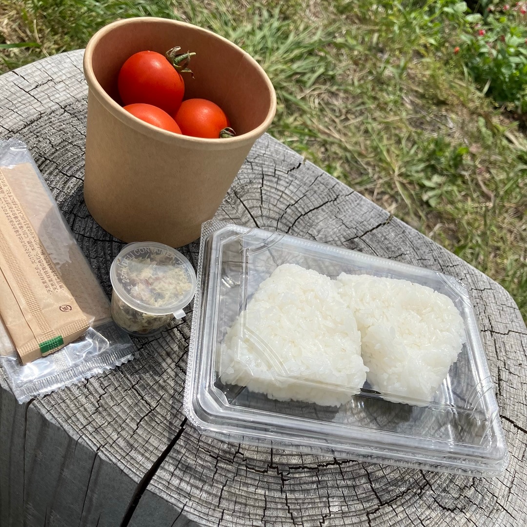 おむすび＆トマト