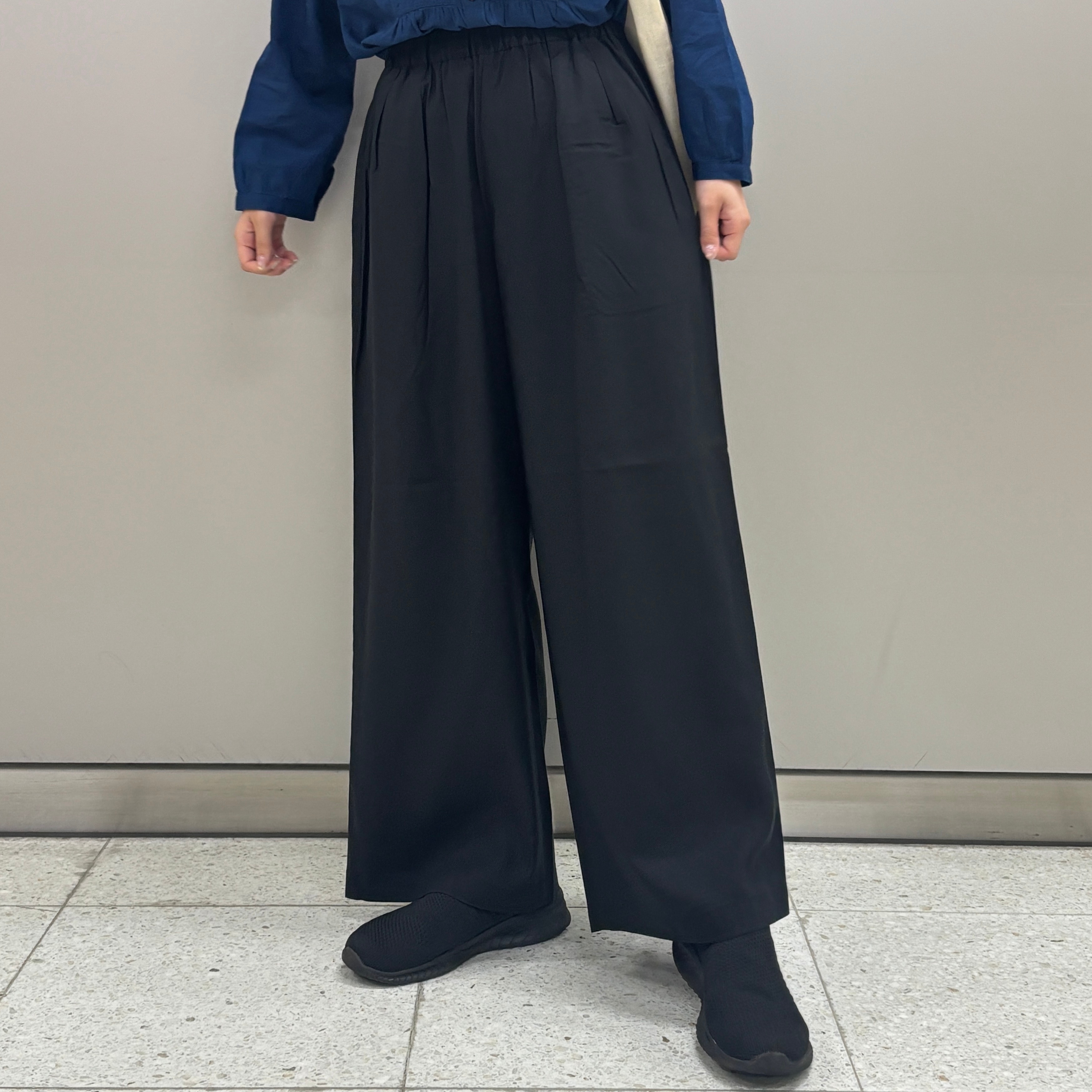 【さっぽろ地下街オーロラタウン】身長：162cm_ch41X8