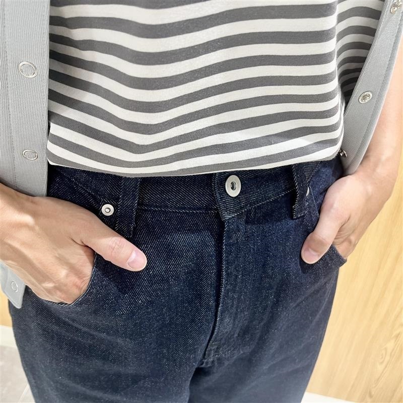 婦人　パンツアップ