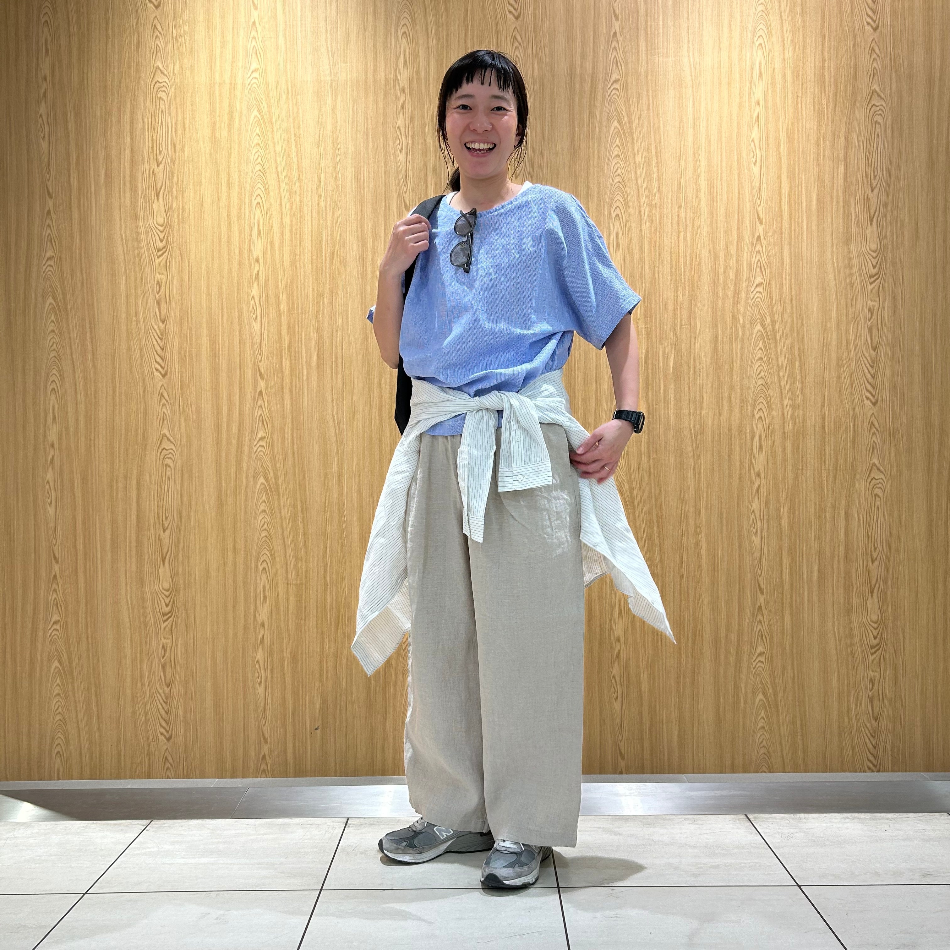 リネン　女性スタッフ