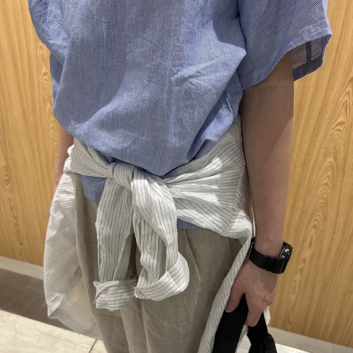 リネン　女性スタッフ