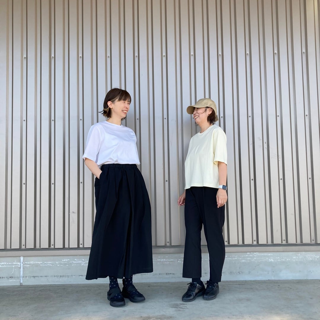 女性二人の写真