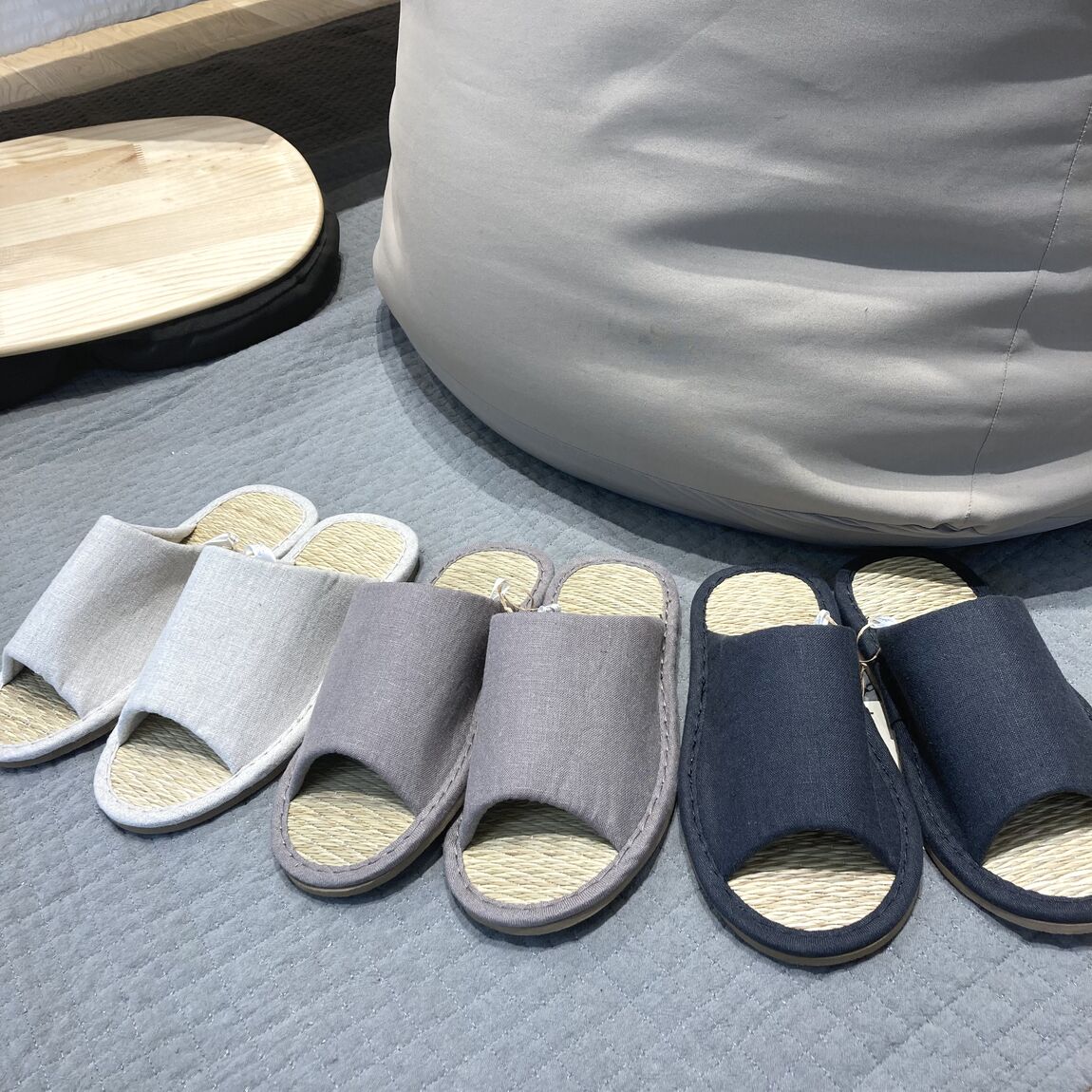 スリッパカラー写真