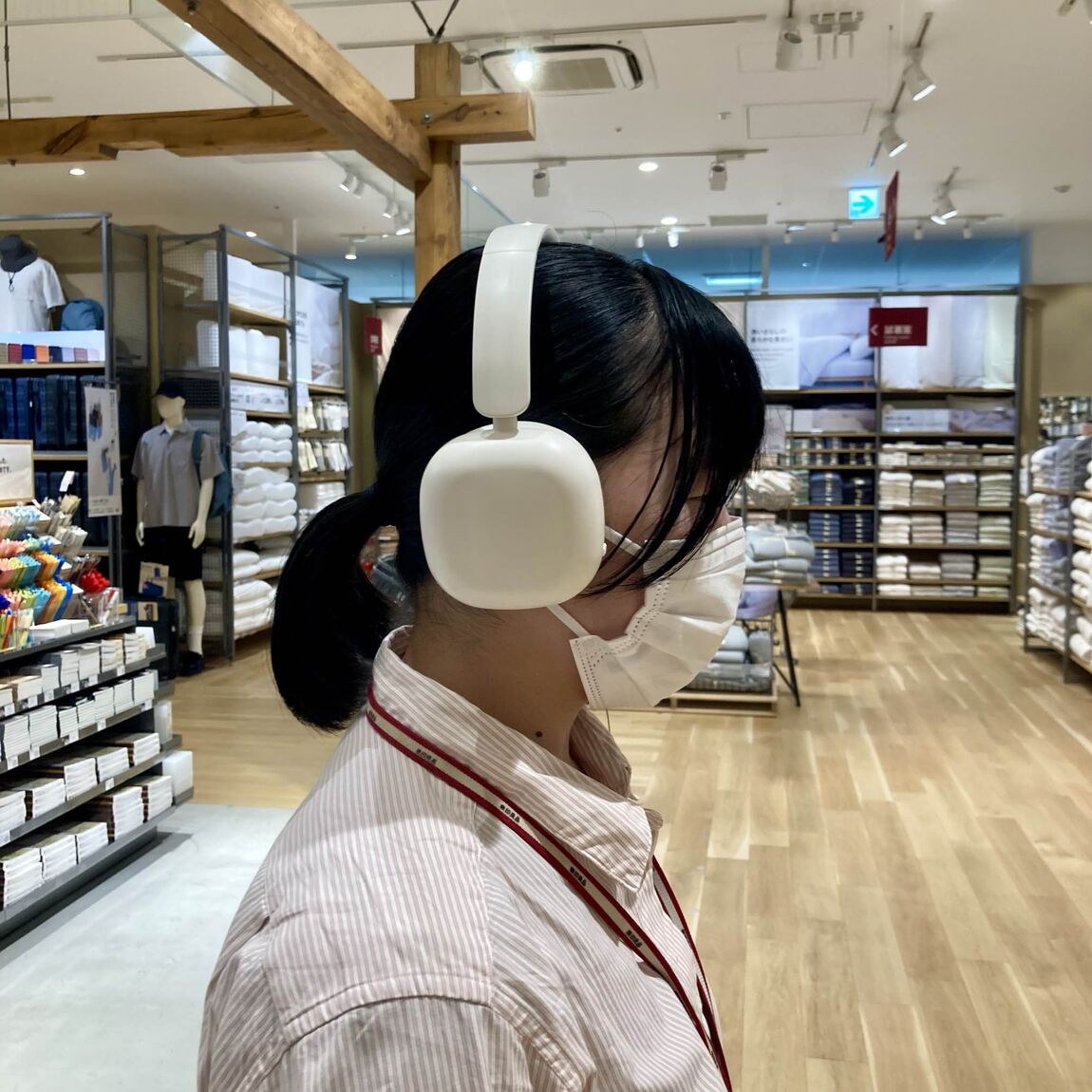 【MOMOテラス】ワイヤレスヘッドホンのご紹介_l0fGUO