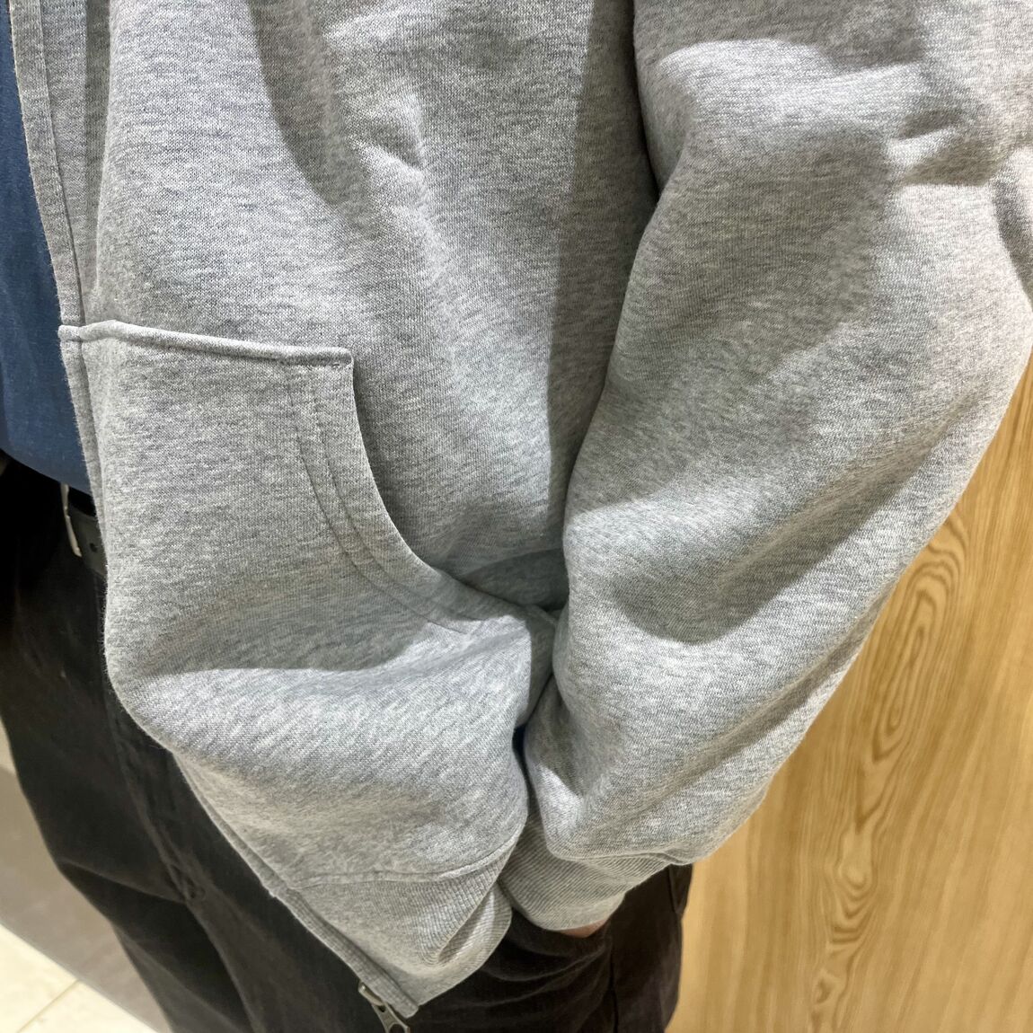 紳士　パーカーアップ