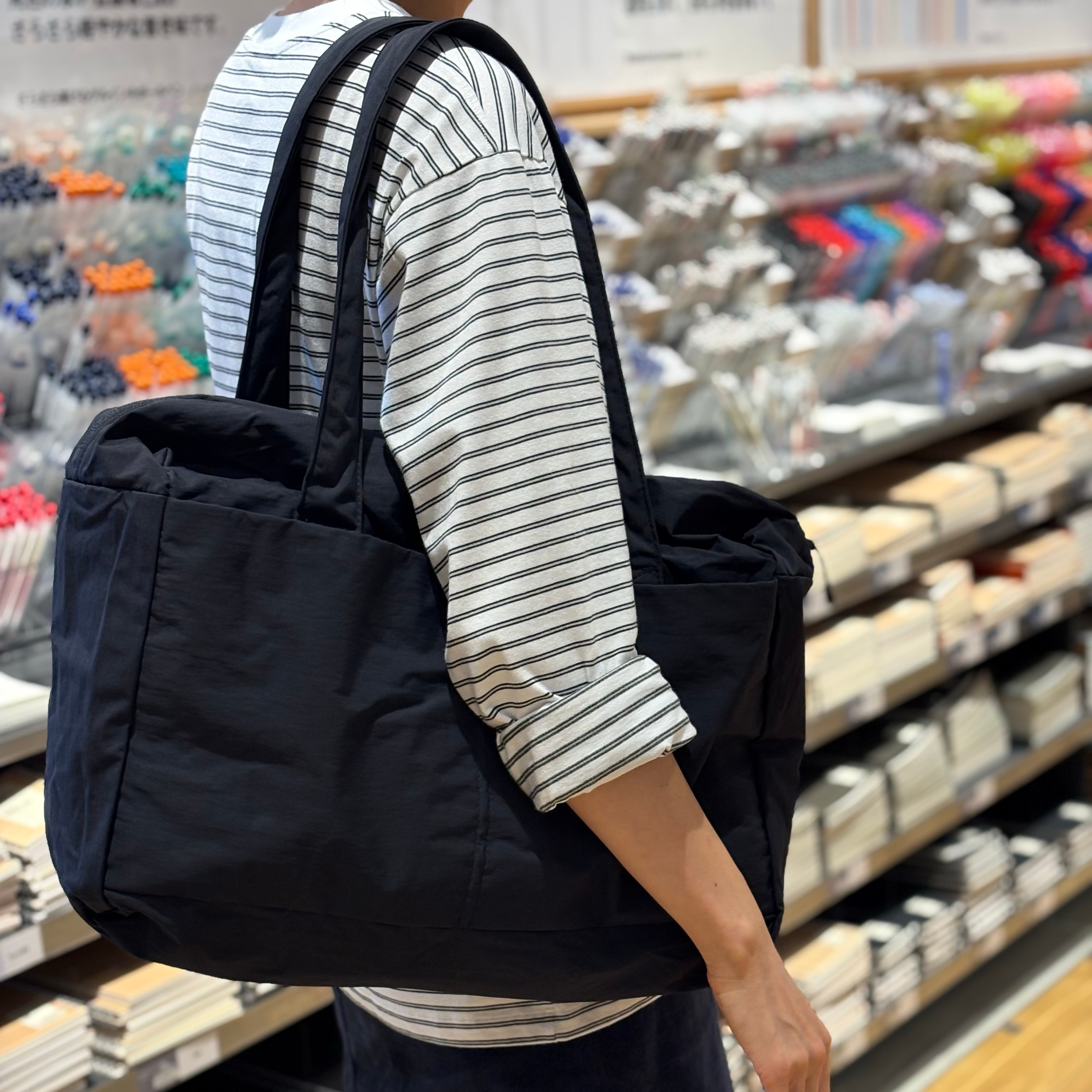 【鶴岡】旅行に便利なたためるバッグ_kS50J8