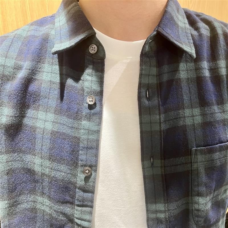 紳士　シャツアップ