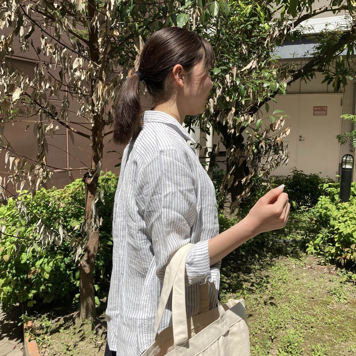 １