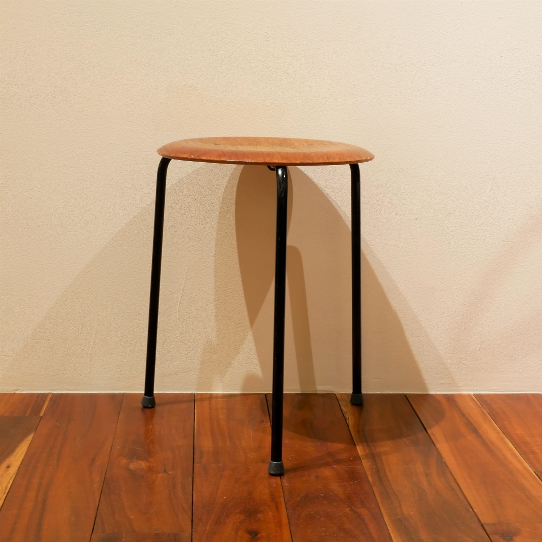 スウェーデンヴィンテージスツール