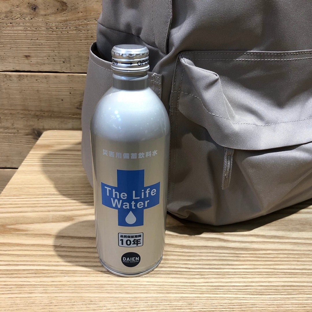 リュックの横ポケットに入る水