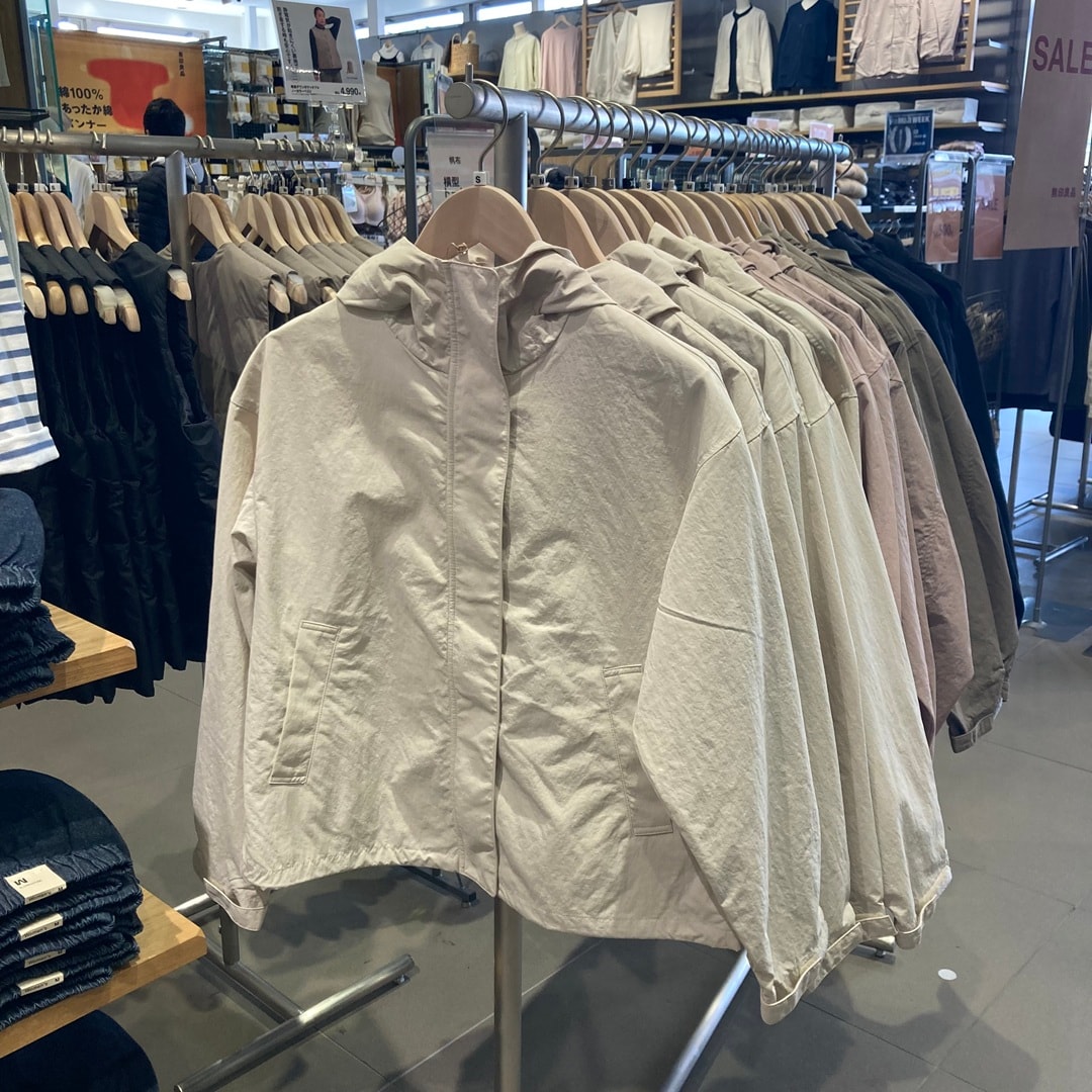 【宇都宮インターパークビレッジ】ポケッタブルフードジャケット