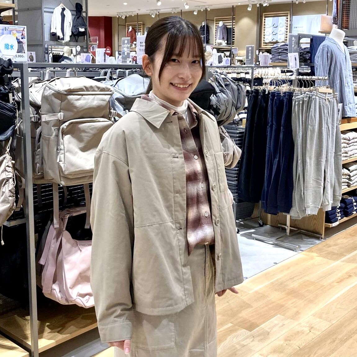 【MOMOテラススタッフ】身長163cm_3fWhC5