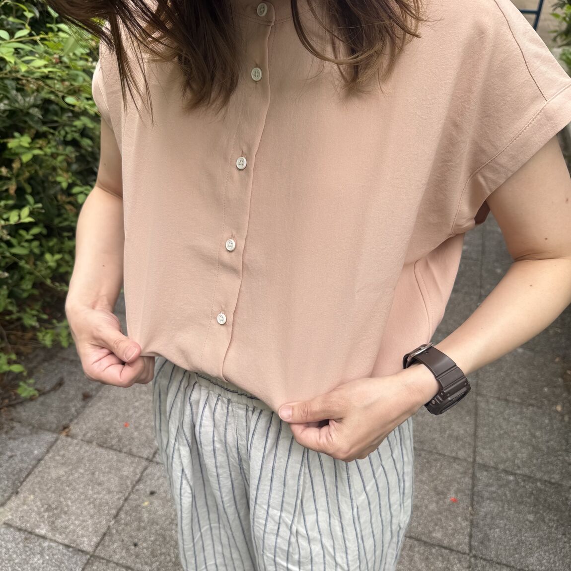 婦人１５５ｃｍ風を通すアップ
