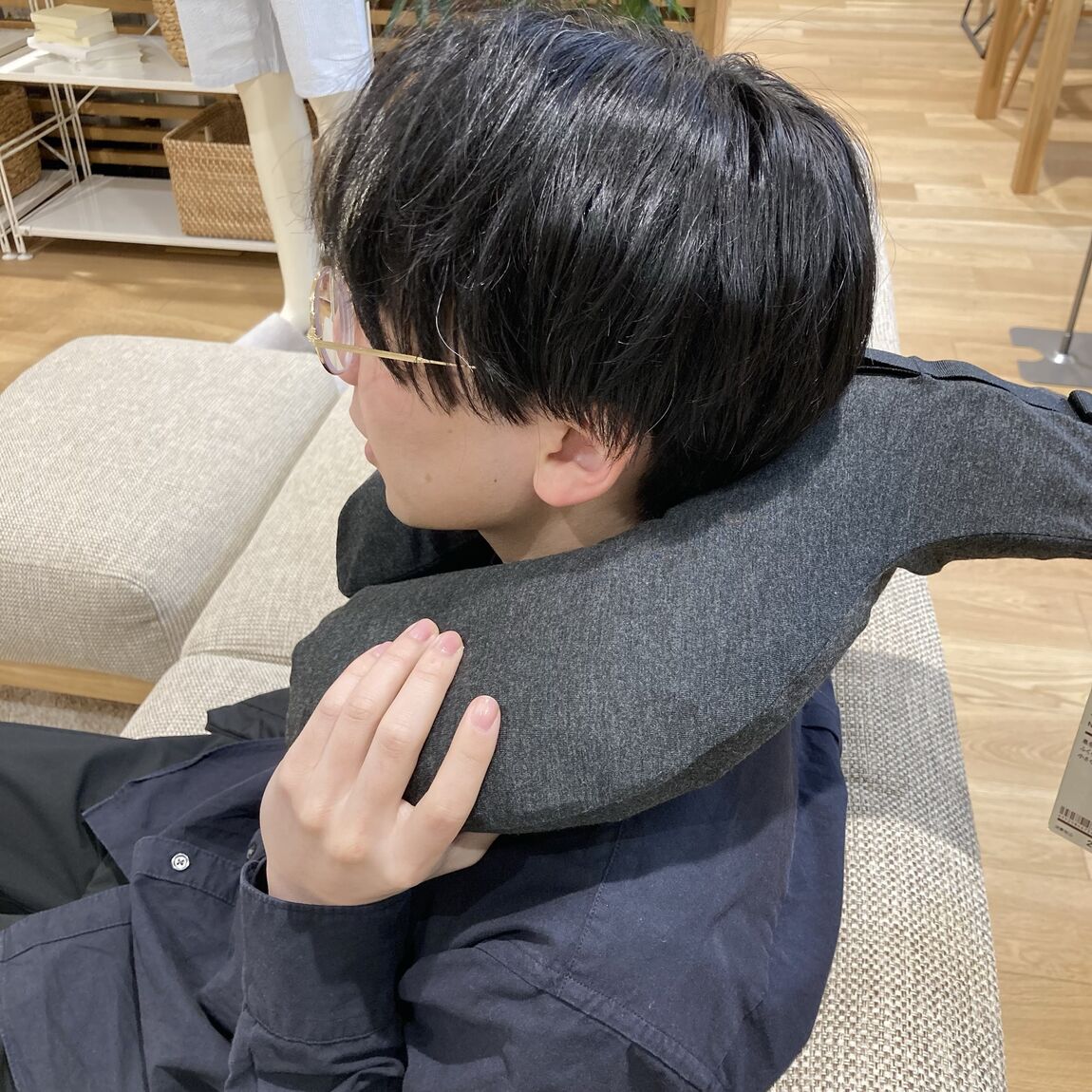 ふうっとふくらむネッククッション
