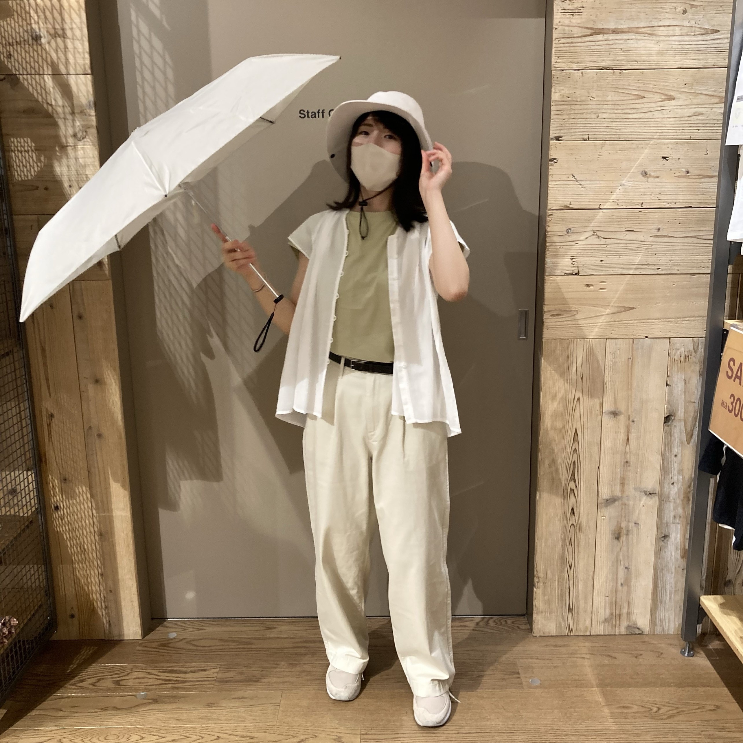 スタッフスナップサムネ②