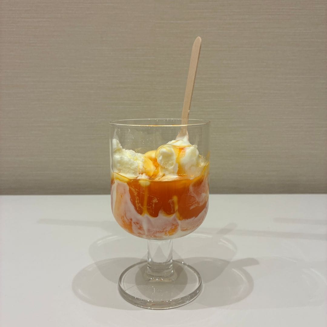 アイスクリームでつくるシェイク　マンゴー＆オレンジ