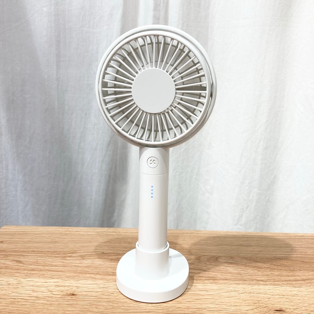【アクアウォーク大垣】どこでも快適！角度調整可能な充電式ハンディファン