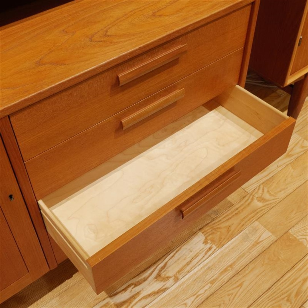 ヴィンテージブックシェルフ