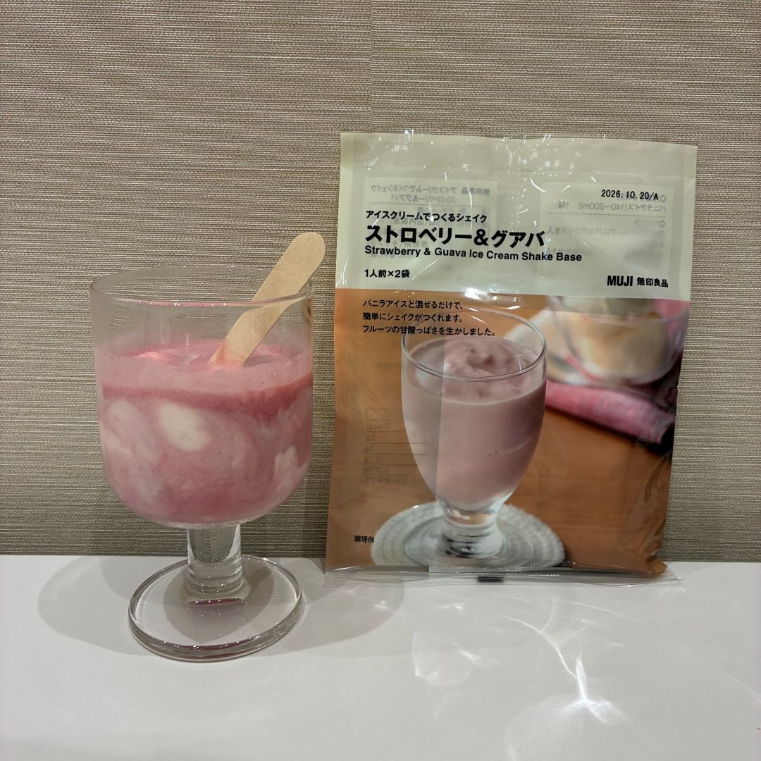 アイスクリームでつくるシェイク　ストロベリー＆グアバ