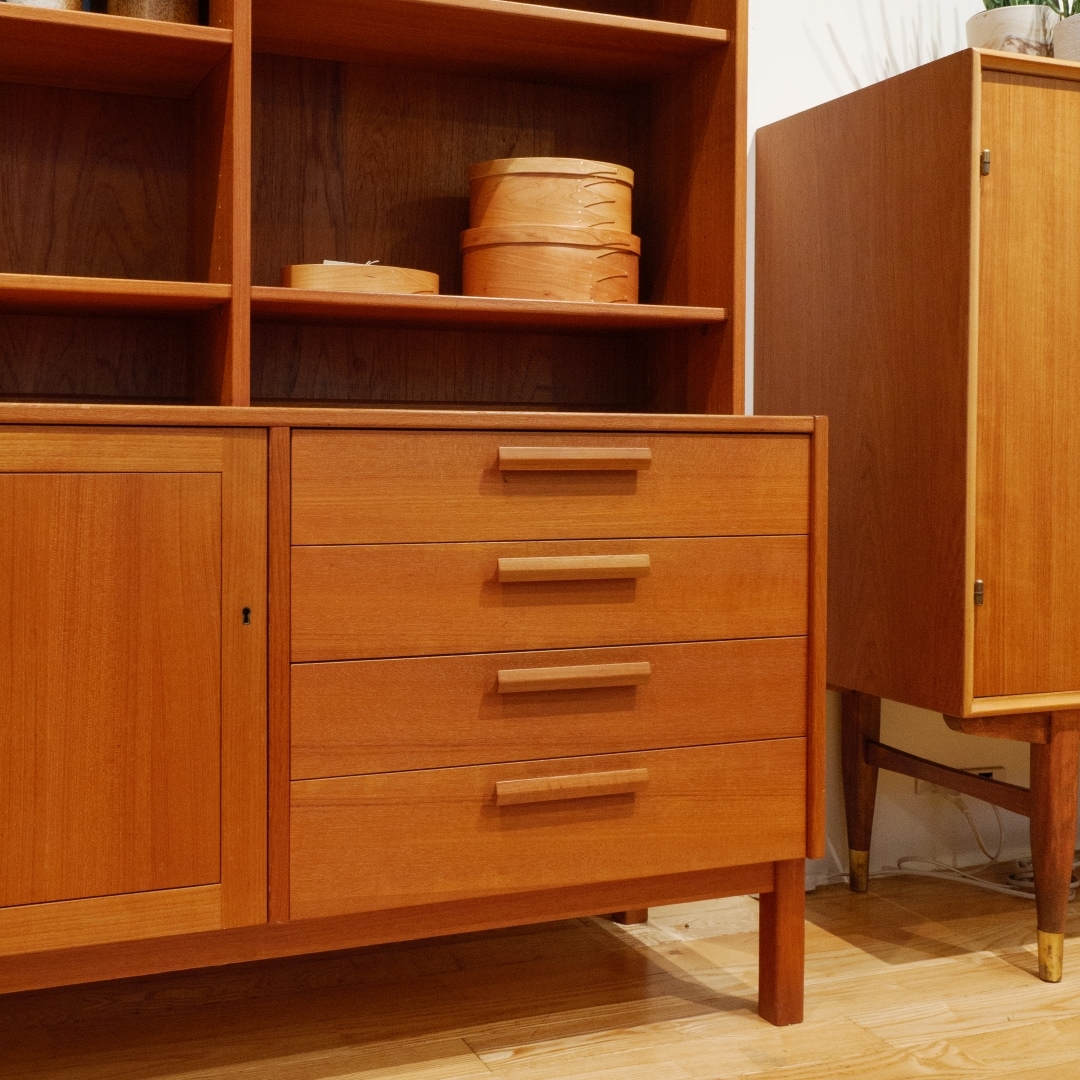 ヴィンテージブックシェルフ