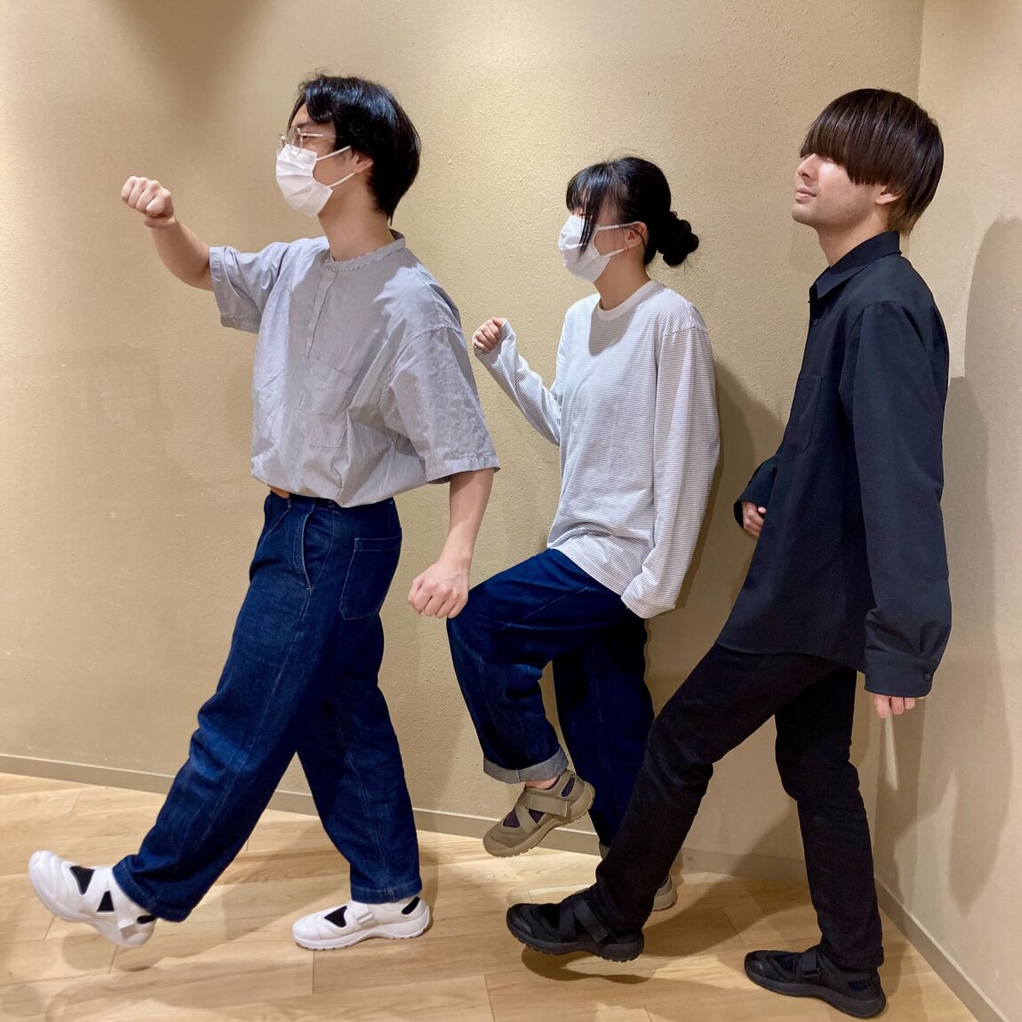 スニーカー