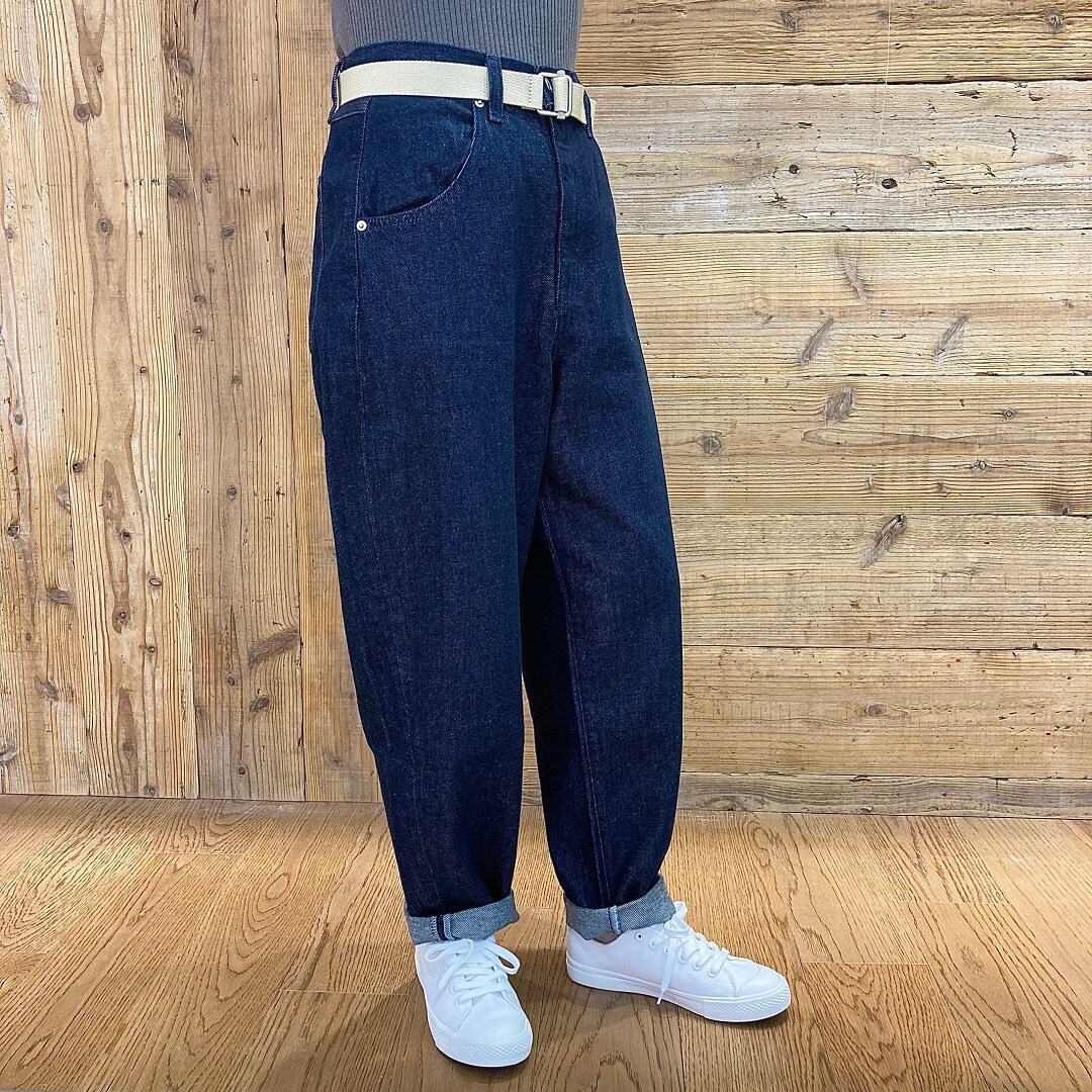 木の実から作ったカポック混 デニムバレルパンツ