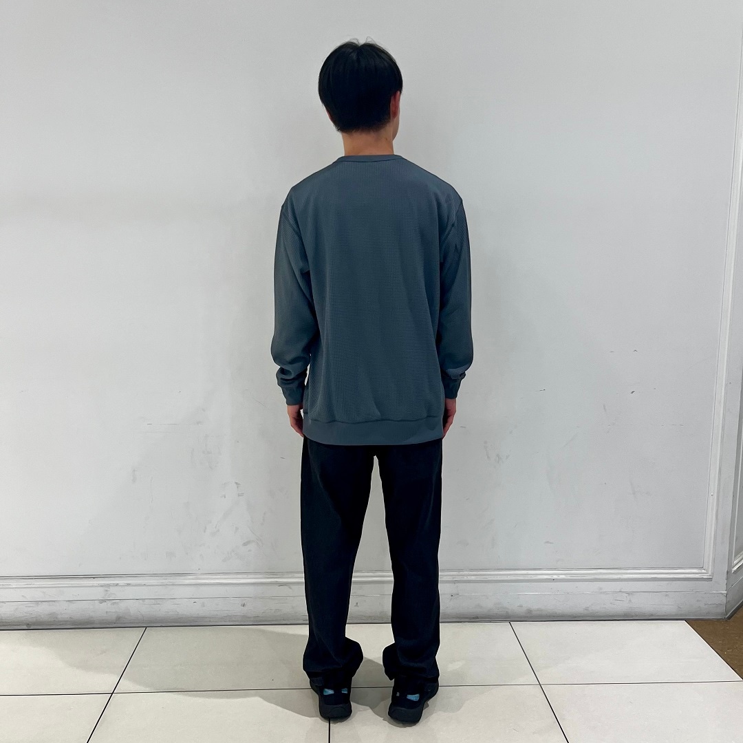 後ろ