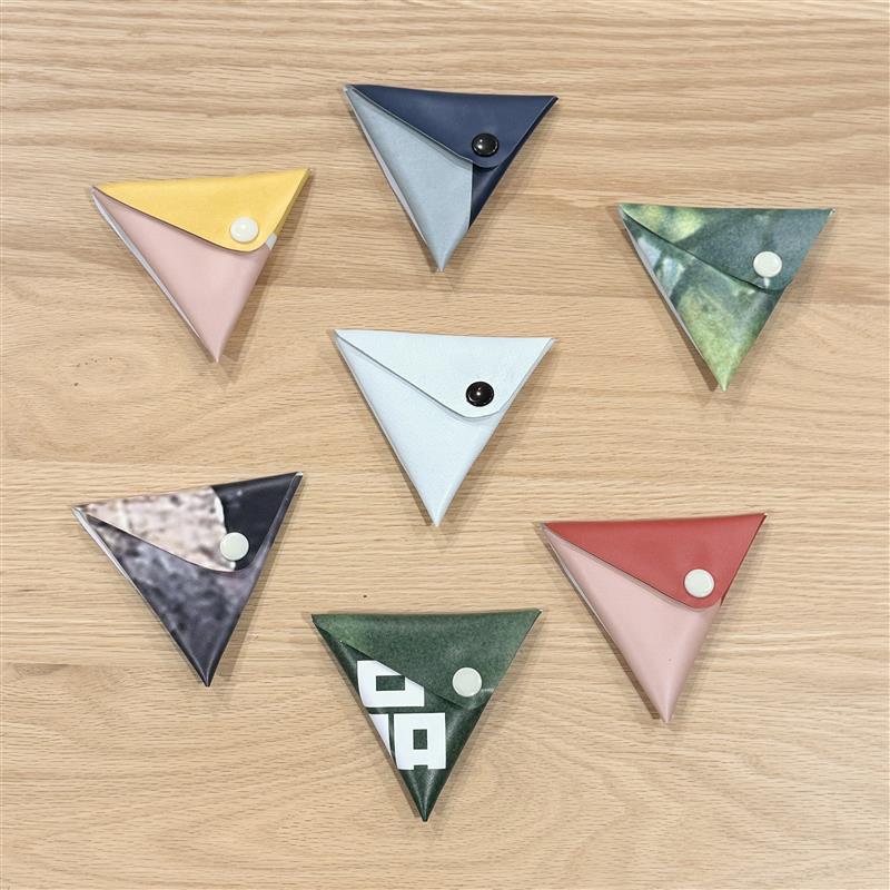 ４