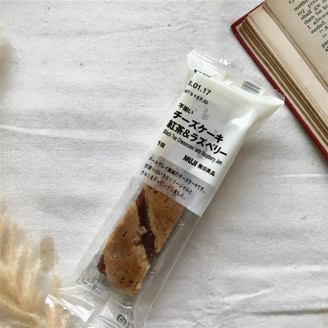 【アクアウォーク大垣】手に持って食べやすいチーズケーキが出ました