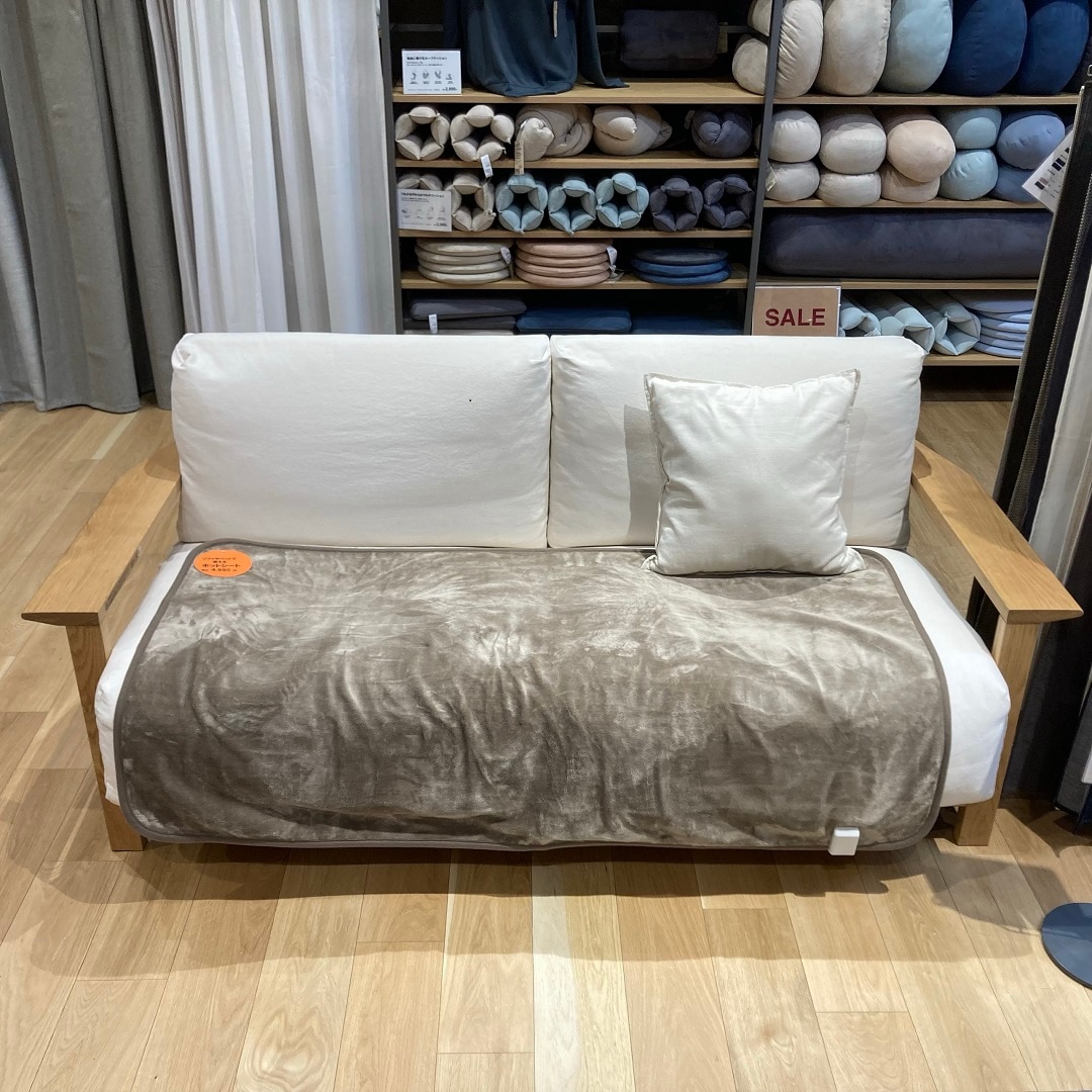 ホットシート　ソファ　展示
