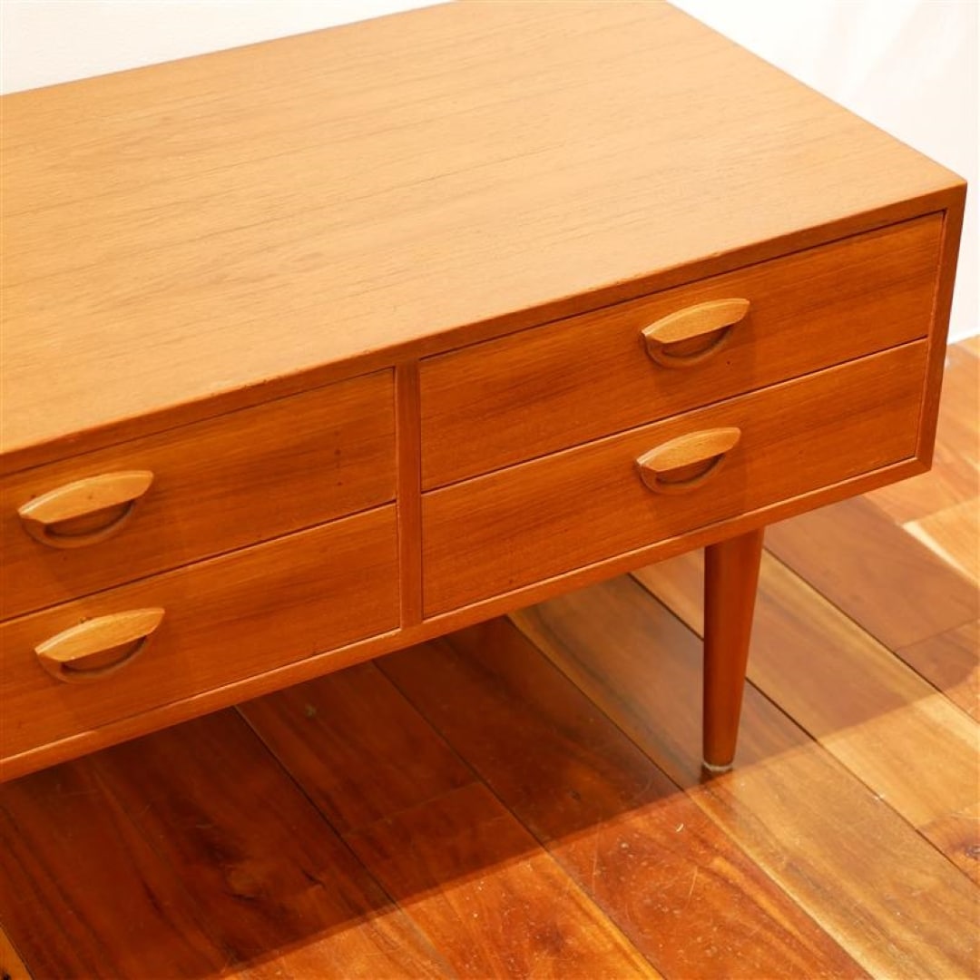 デンマーク生まれのヴィンテージチェスト